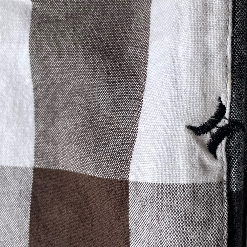 Hurley Patterned Button-Detail Pants - image 3